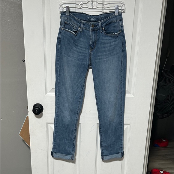 Signature by Levi Strauss Classic Blue Cropped Jeans - Picture 1 of 5